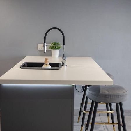 #4 Reed Street Apartment Hull City Centre Nr Connexin Live キングストン・アポン・ハル エクステリア 写真
